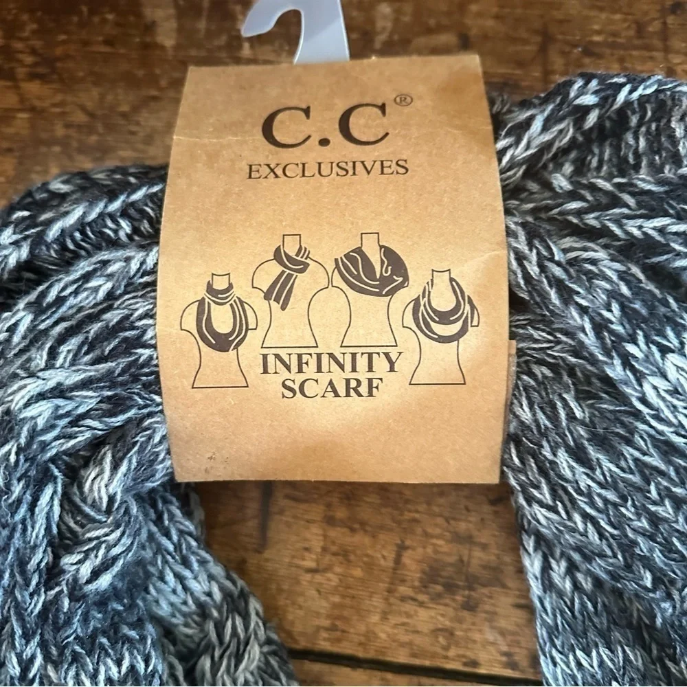NWT CC Soft Knit Infinity Scarf